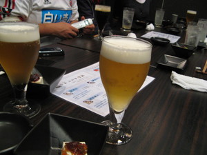 まあ飲みますか