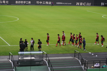 城福監督と握手