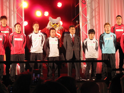 大歓声のなか監督登場