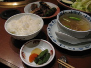 バラ肉スープとごはん