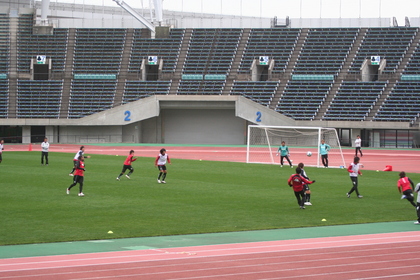 ８vs６で