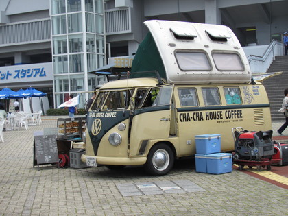 かわいいワゴン車