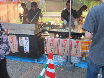 豪快に焼いています