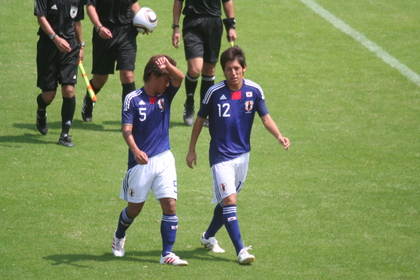 ハーフタイムに引き上げるヒロ