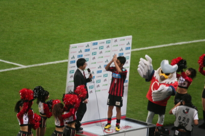 マコです