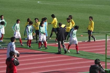 監督が迎えます