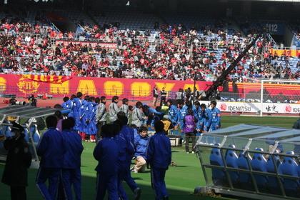J選抜ベンチに挨拶
