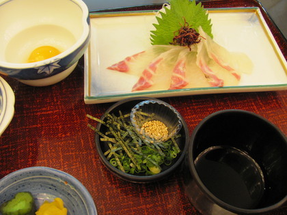 お刺身定食と違うのは