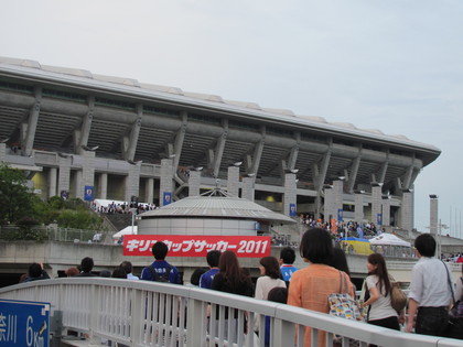 スタジアムへ