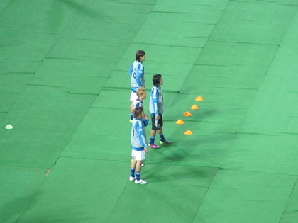 試合を見てます