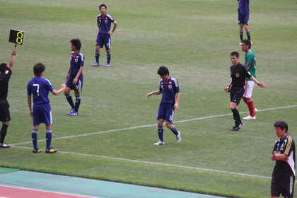 ノロノロと交代