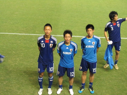 ３人で