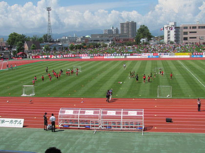 ちびっこサッカーやってます