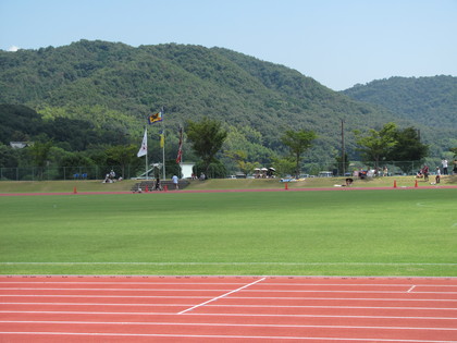 グラウンド