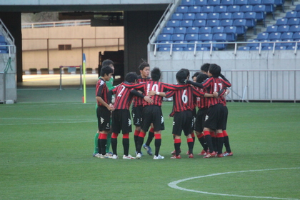 彰吾が手袋をしてるわ