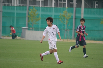 後半からU-15の選手も（高嶺）