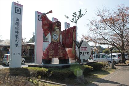 1613216386-151026-113221-IMG_4109_R.JPG