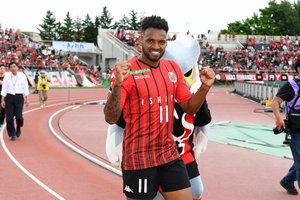1563680219-D_6C17DUIAIBZz0.jpg