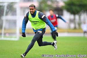 1706413917-GE398TQakAAuwCB.jpg