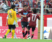 1376279324-00118511-B.jpg
