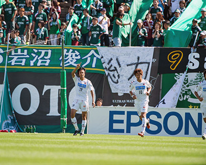 1411899885-00136885-B.jpg