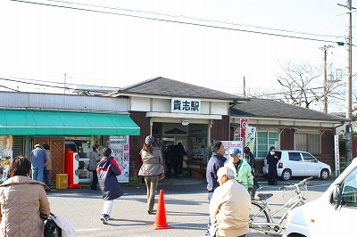 貴志駅正面