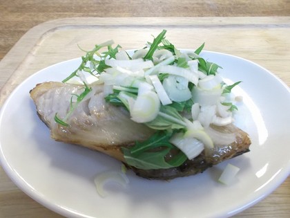 ホッケのネギ水菜のせ。