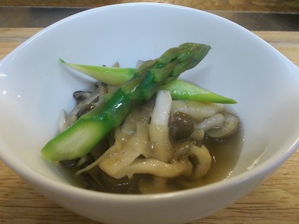 キノコの中華あんかけ。