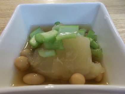 カブと大根の煮物。