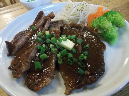 ステーキ。
