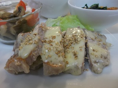 豚ロースのゴマチーズ。
