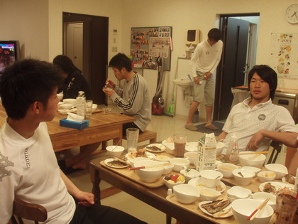 険悪な2人。