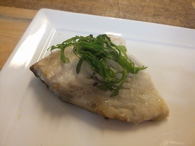 ツボ鯛のシソのせ。