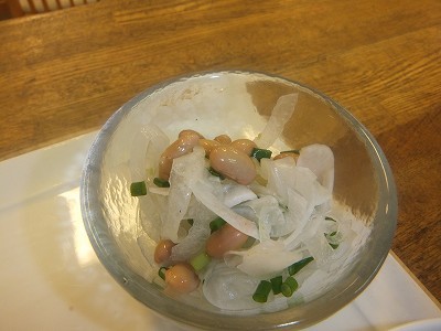大豆のオニオンサラダ。