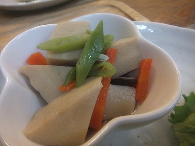 高野豆腐の煮物。