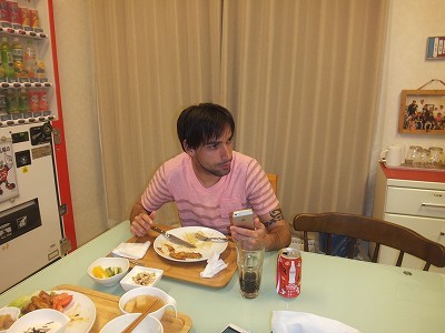 ヘナン。