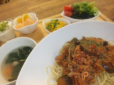 ナスのミートパスタ。