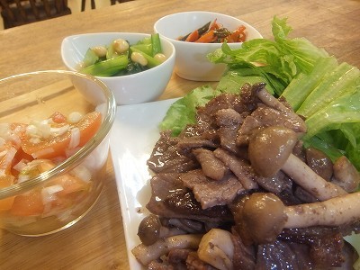 牛肉のきのこガーリック。