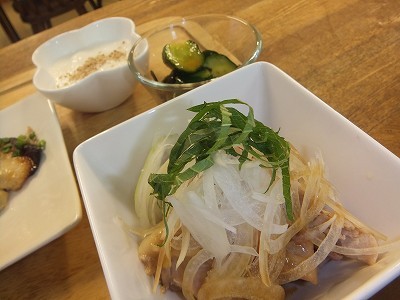とりもも肉のオニオンポン酢。