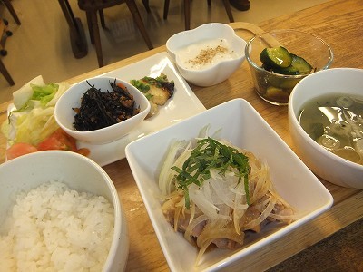 よるごはん。