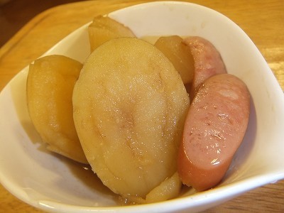 ウインナーとじゃがいもの夏おでん。