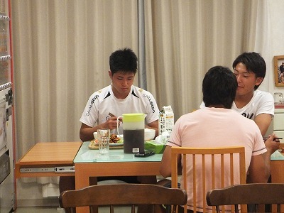 ３人でごはん。