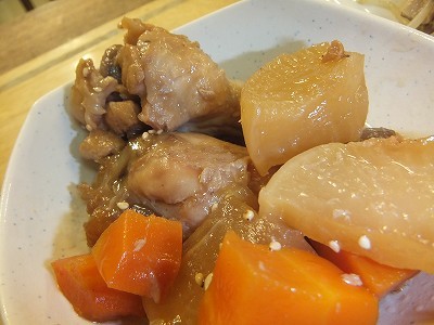 とり手羽元のすっぱ煮。