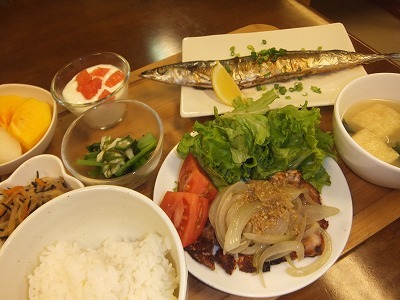 しまふく寮。よるごはん。