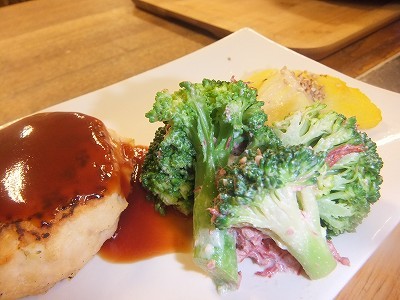 鶏バーグ。