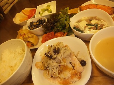 しまふく寮。よるごはん。