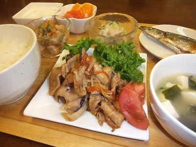 しまふく寮。よるごはん。