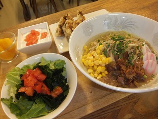 ラーメン餃子定食。