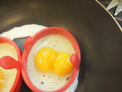 目玉焼き。