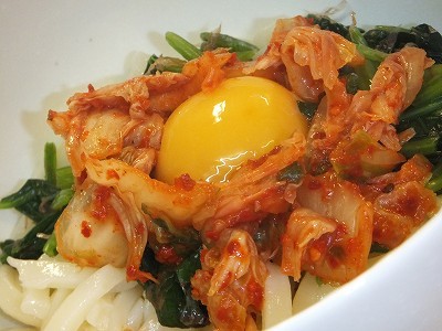 キムチうどん。
